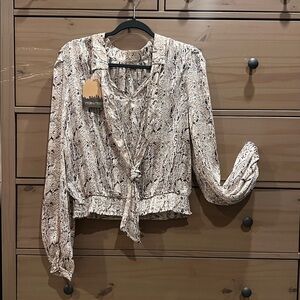 🏷️ NWT: Main Strip Beige Snake Print Bubble Blouse (& matching skirt!)